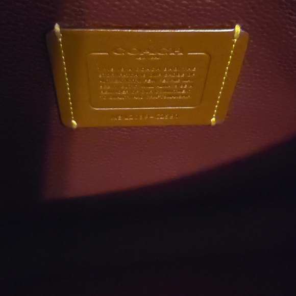 Coach Coated Canvas Signature Tyler Carryall 28 Tote Bag - Picture 3 of 13